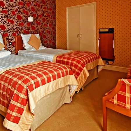 Metropole Hotel And Spa Ландриндод Уелс Екстериор снимка
