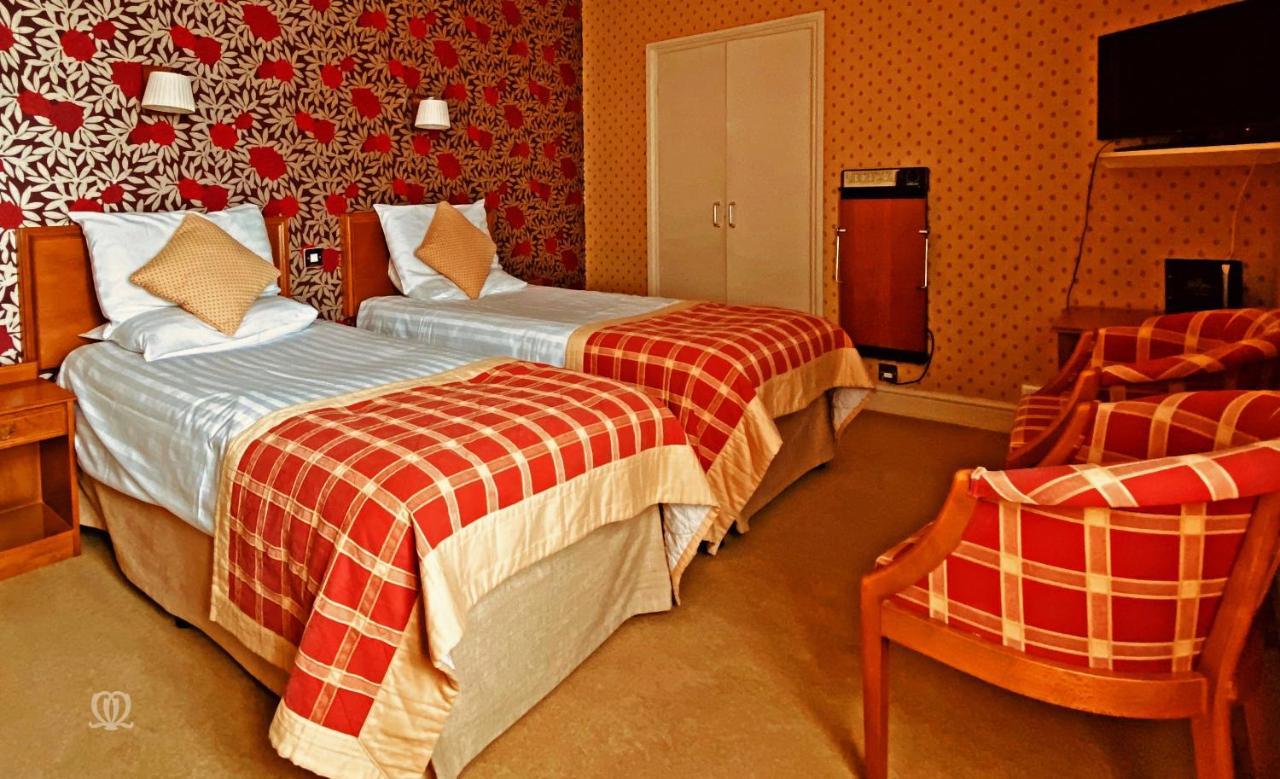 Metropole Hotel And Spa Ландриндод Уелс Екстериор снимка