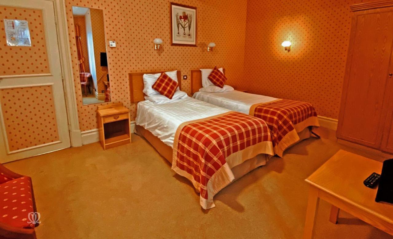 Metropole Hotel And Spa Ландриндод Уелс Екстериор снимка