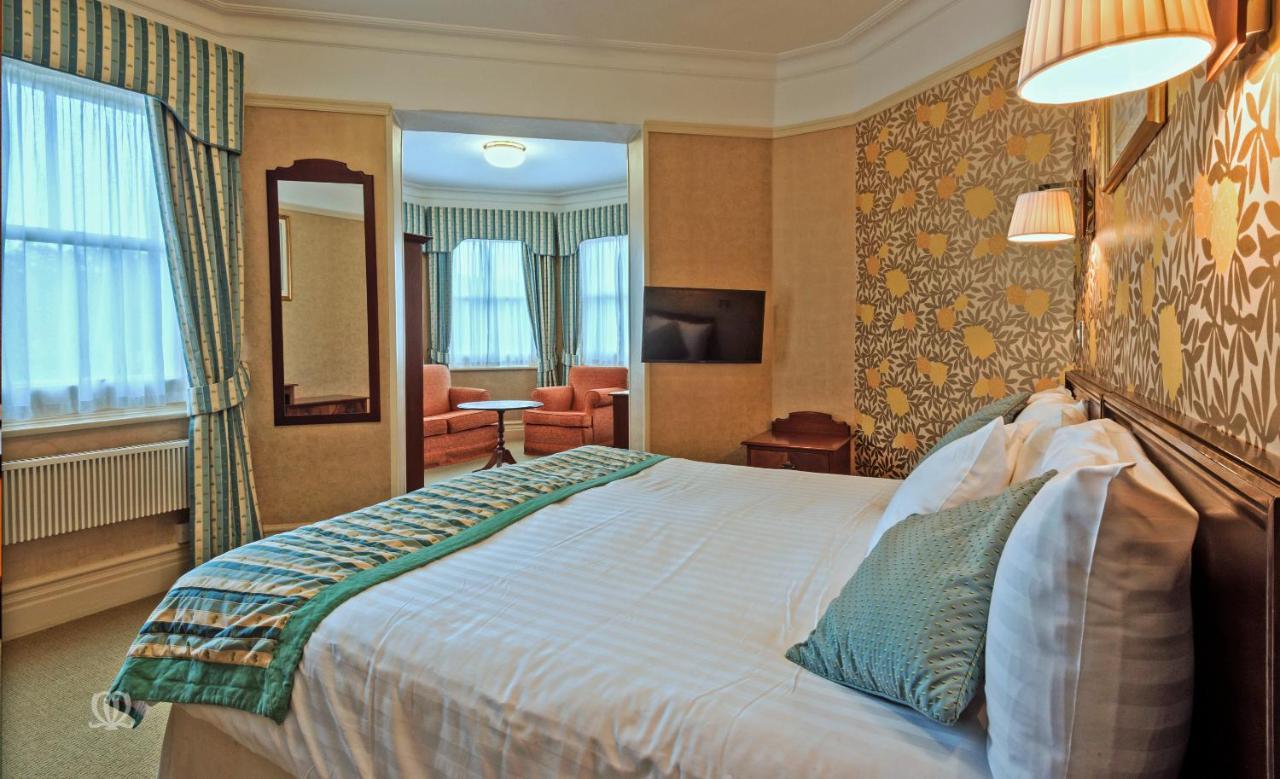 Metropole Hotel And Spa Ландриндод Уелс Екстериор снимка