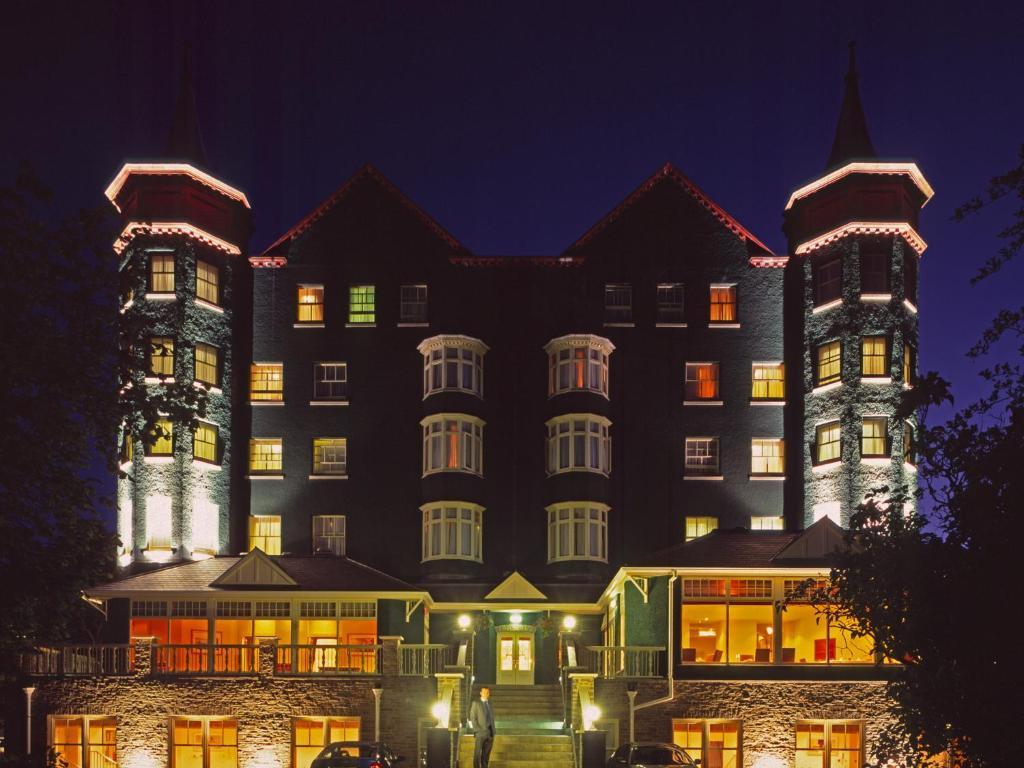 Metropole Hotel And Spa Ландриндод Уелс Екстериор снимка